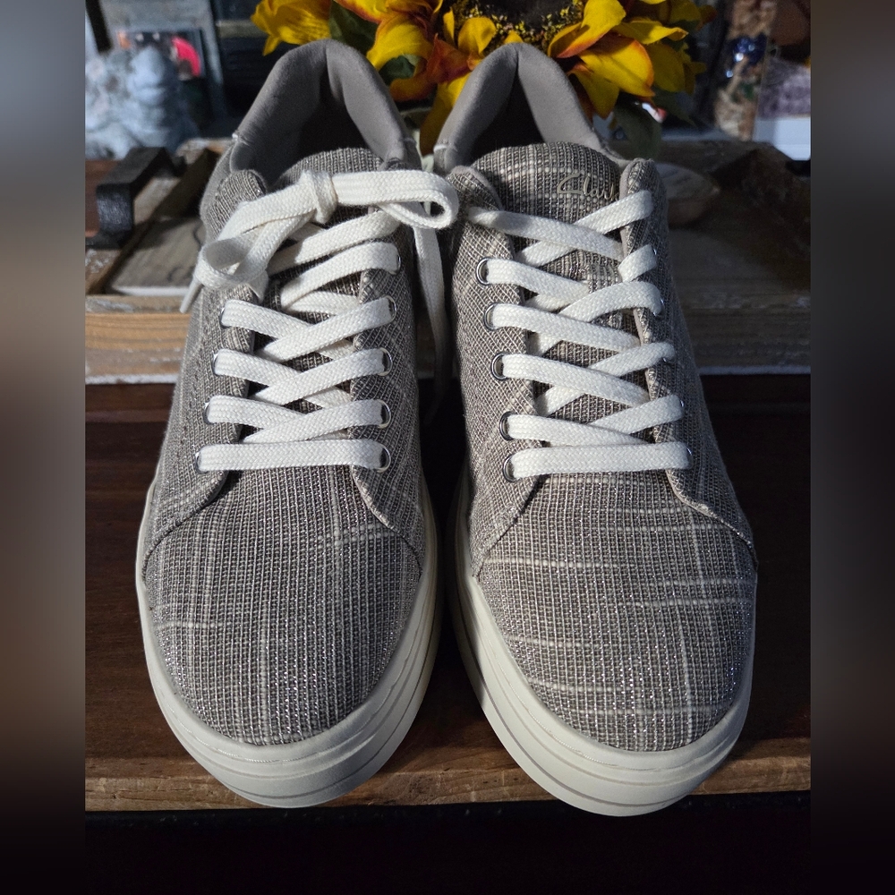 Clarks Audreigh Sun Cloudsteppers SIZE 8